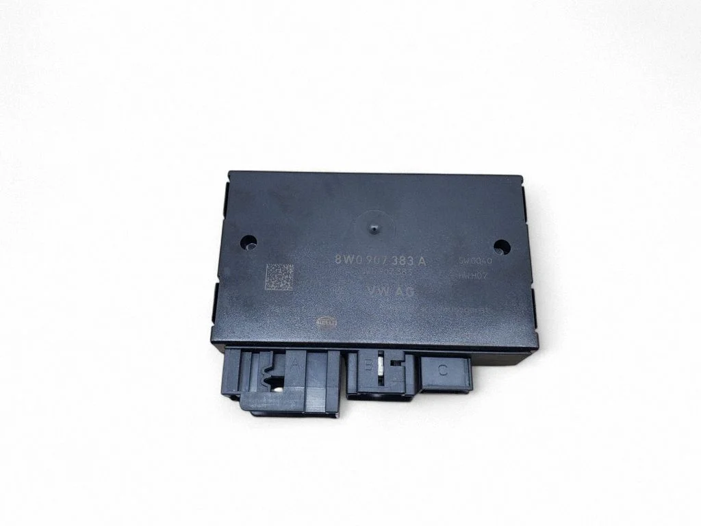 Moduł haka holowniczego 8W0907383A