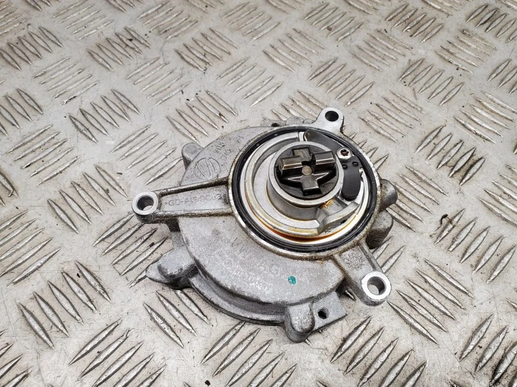 Vacuum pump – Audi Q5 SQ5 FY (2017-2025)