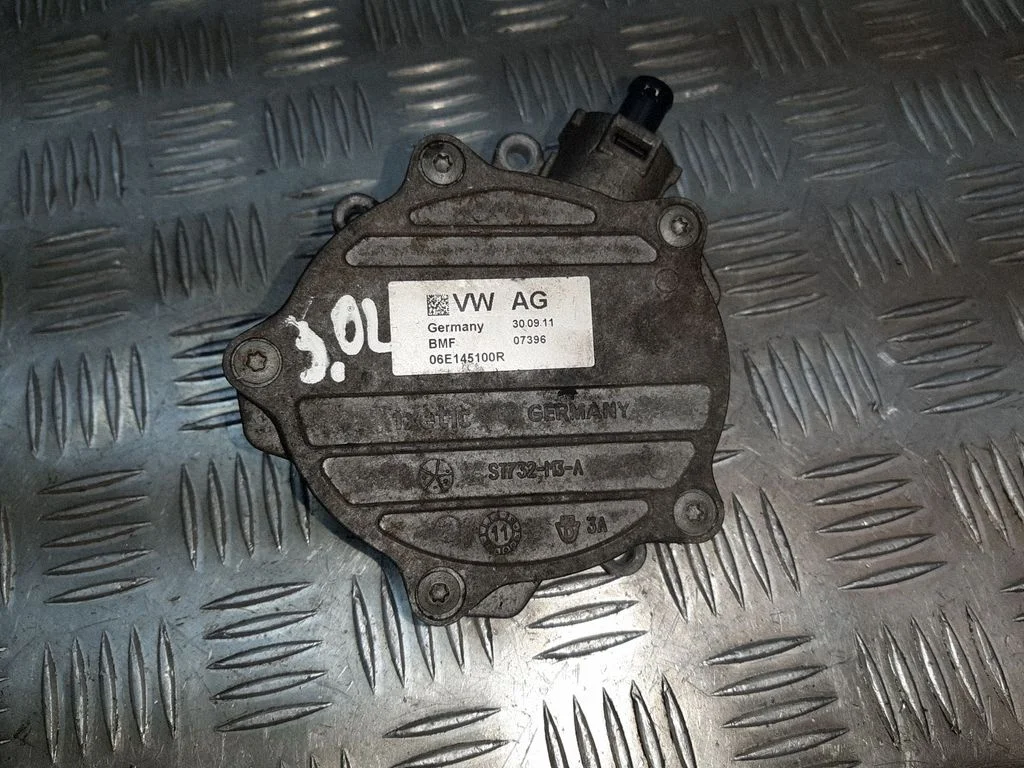 Vacuum pump – Audi Q5 SQ5 8R (2008-2017)