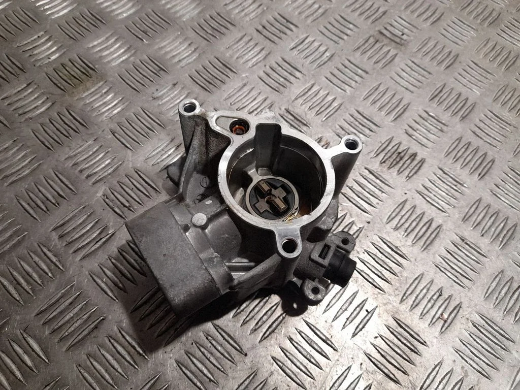 Vakuuma sūknis 06L145100B