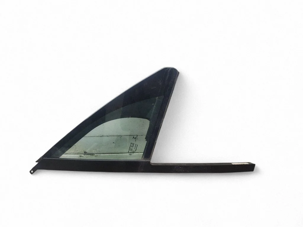 Front door vent window glass four-door – Porsche Macan (95B) (2014-2018)