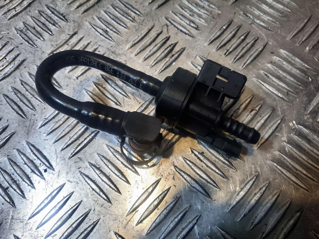 Vacuum valve – Volkswagen Tiguan (2007-2016)