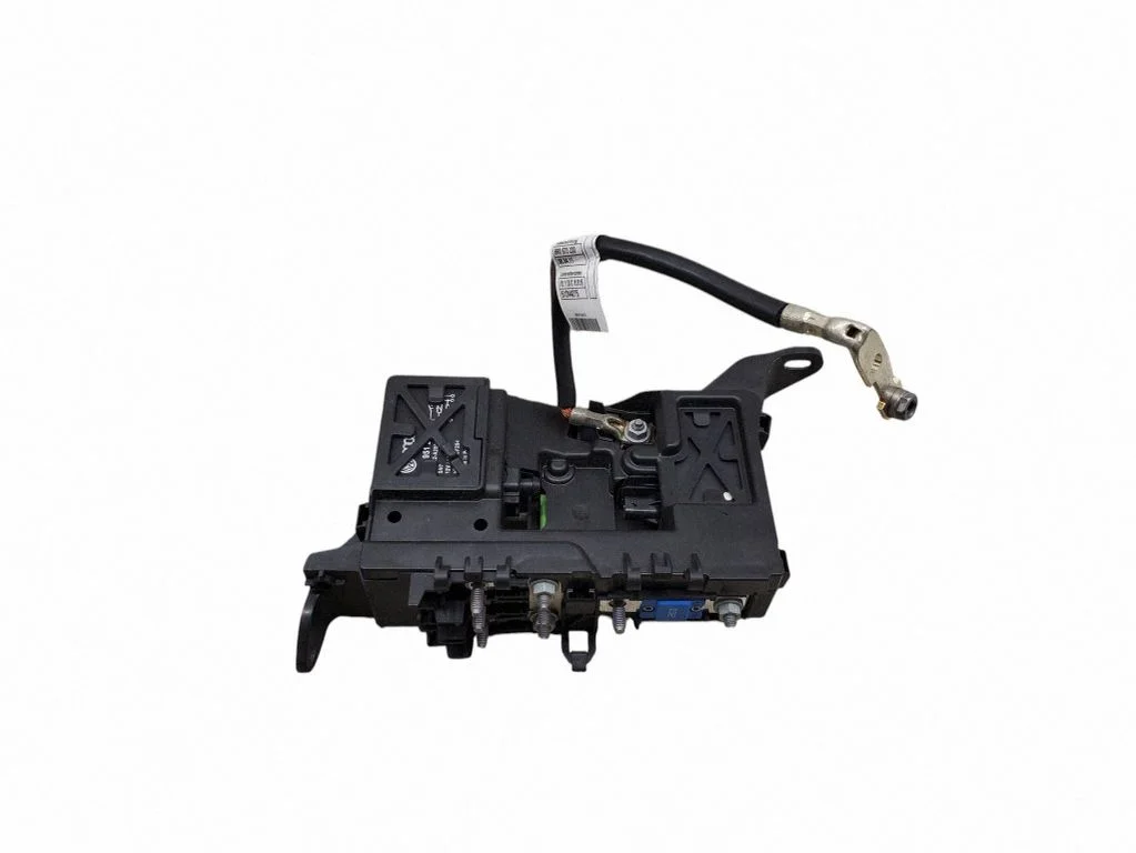 Plusa vadu savienojuma mezgls 8R0937517C