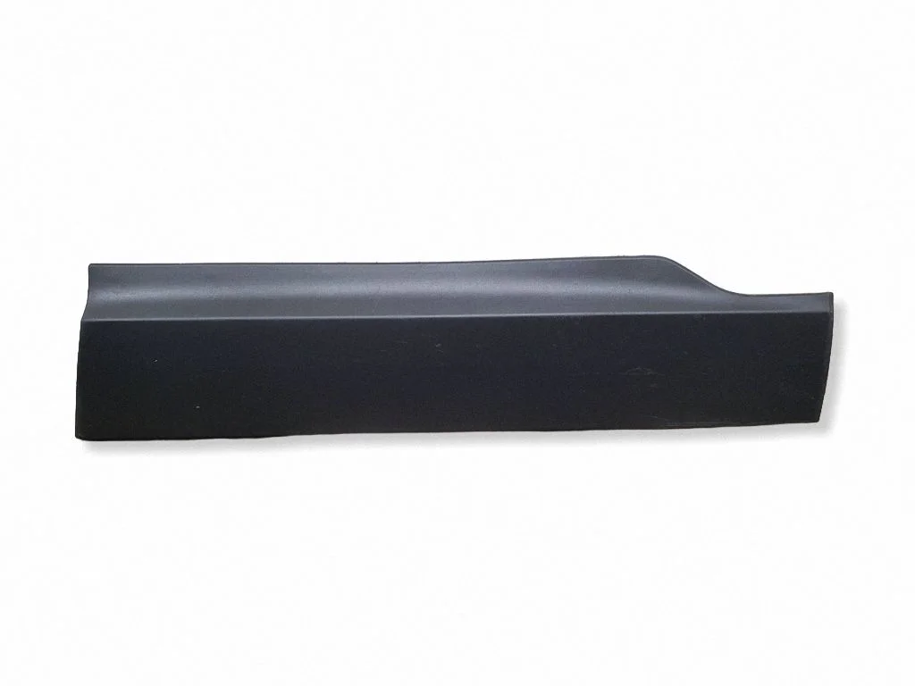 Esiukse liist (mold) – vasak