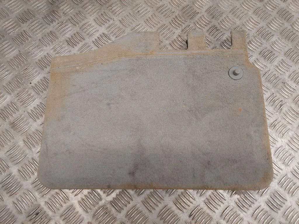 Akumulatora kārbas vāks 4M0863080B