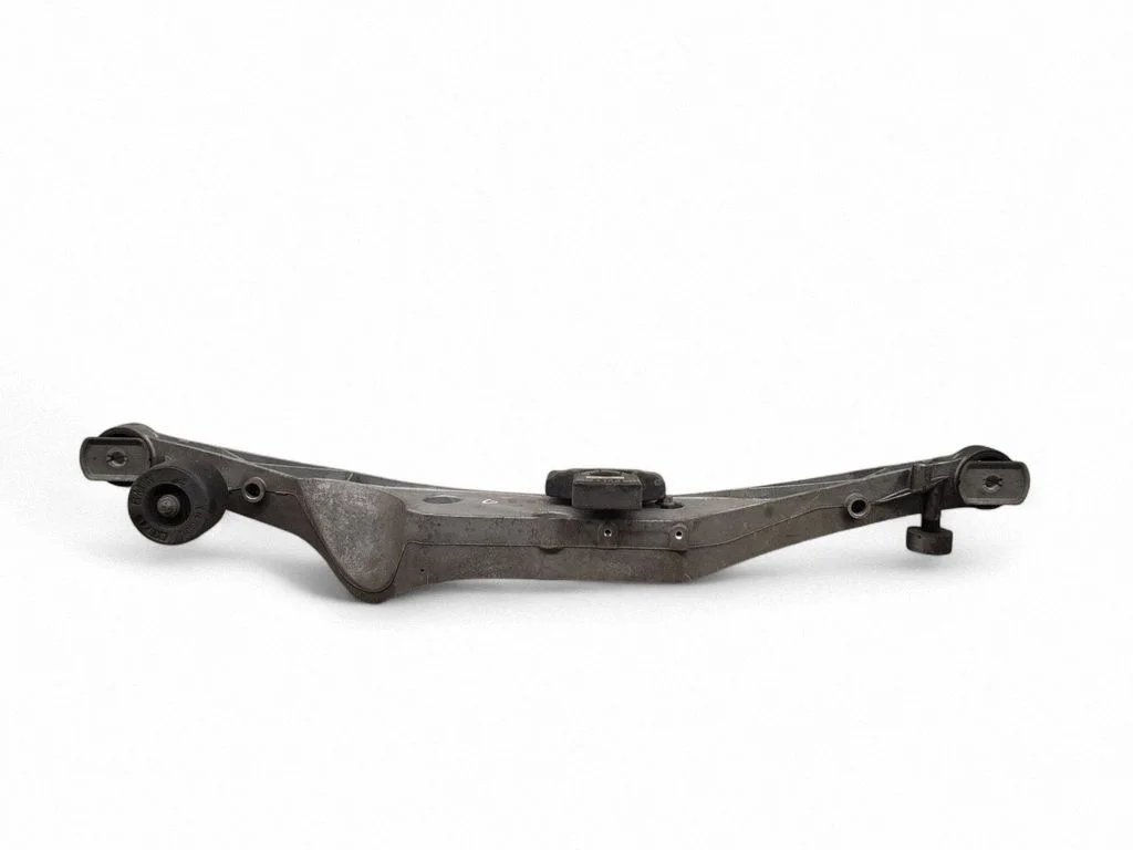 Tagumise reduktori (diferentsiaali) klamber – BMW X2 F39 (2018-2023)