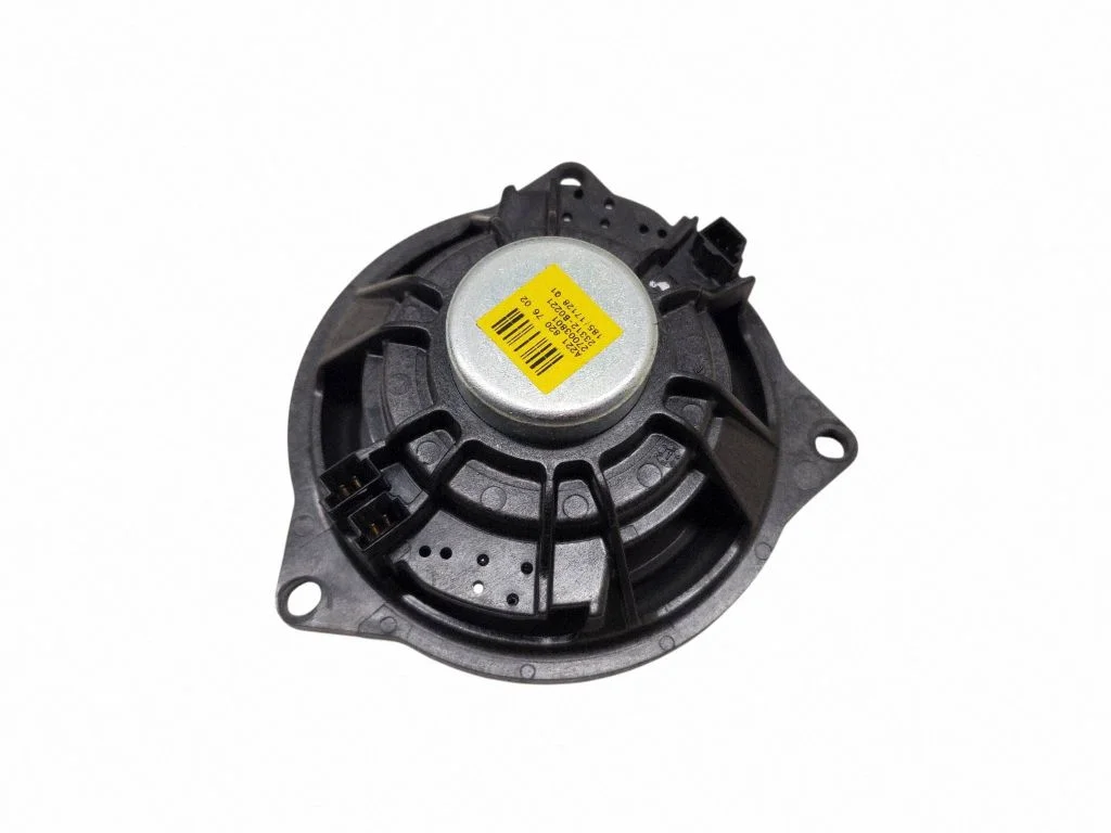 Skaļrunis panelī A2218207602