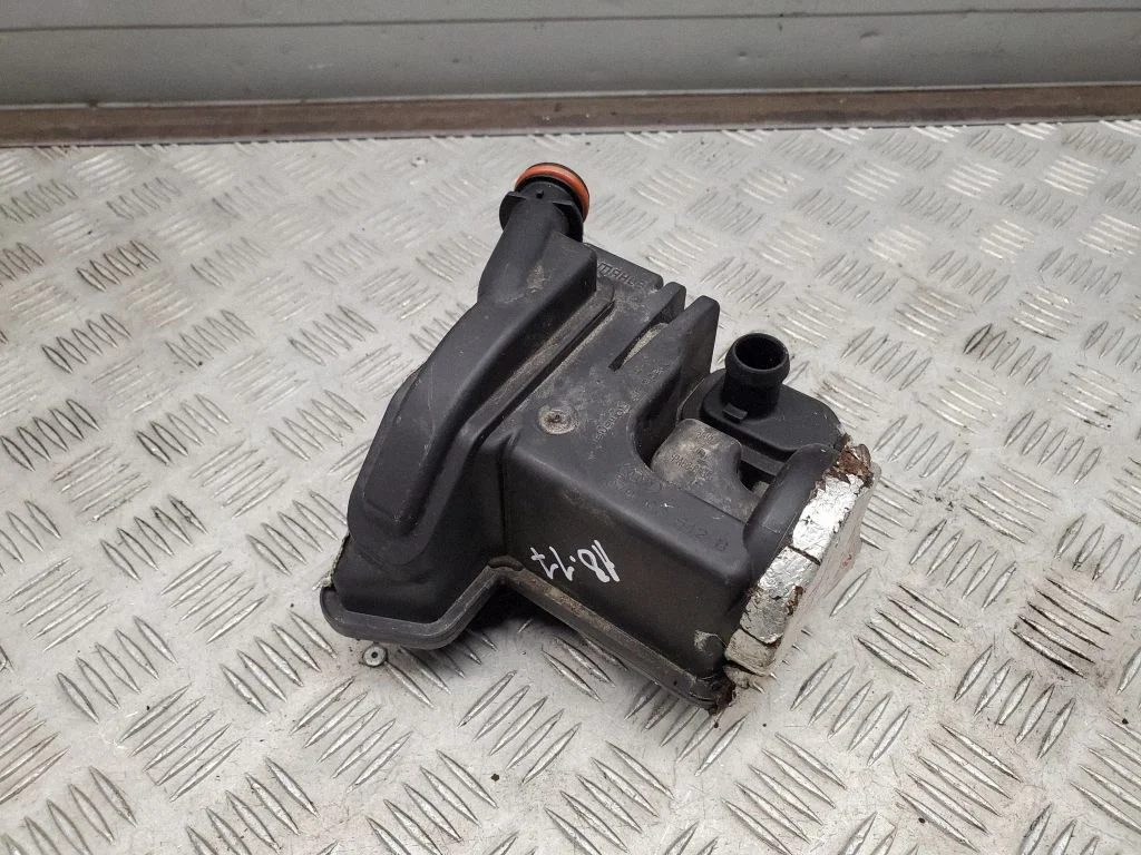 Breather/breather pipe/hose – Audi A8 S8 D4 4H (2010-2016)