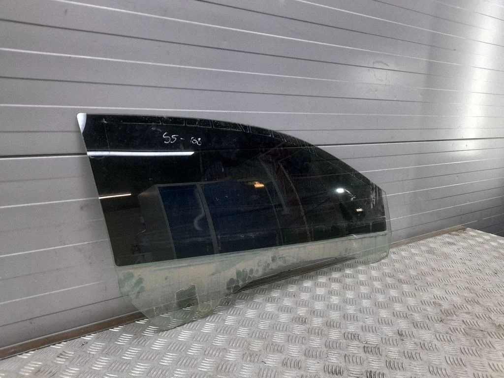 Front door window/glass (coupe) 43R00082