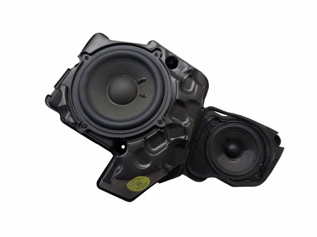 Tagaukse kõlar(id) 4N0035302