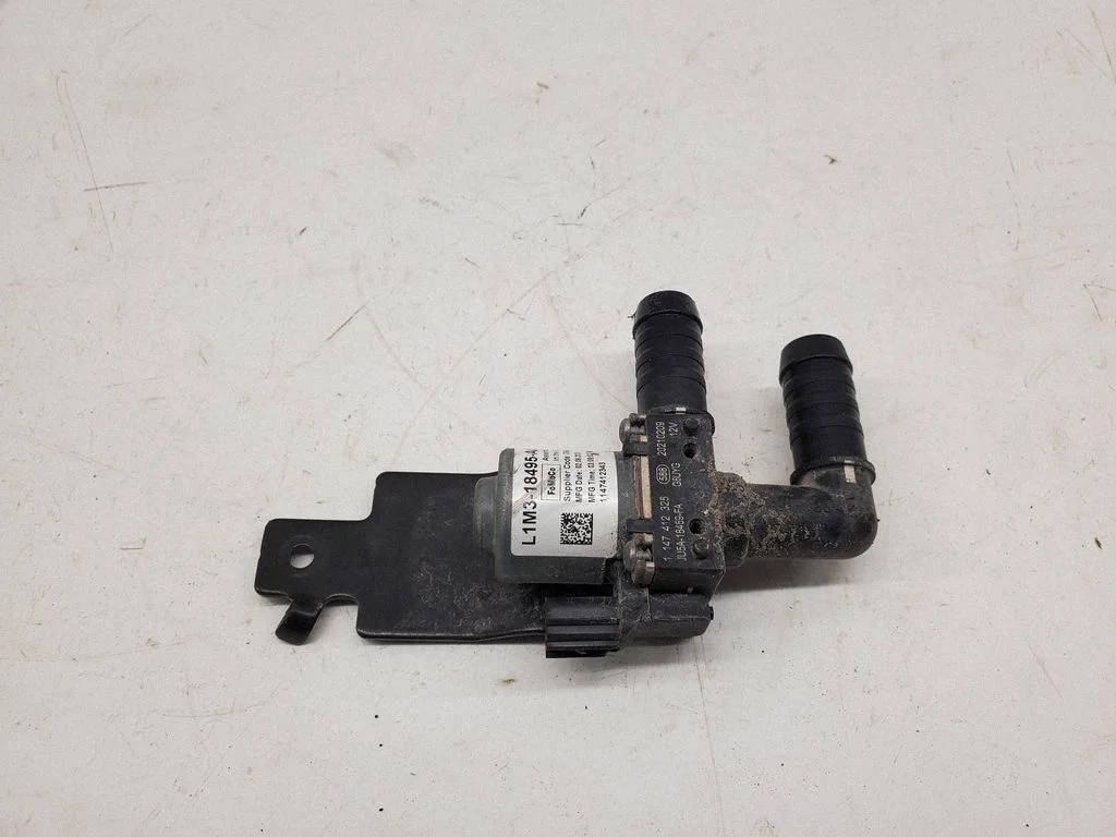Apsildes radiatora vārsts (-i) L1M318495AAB