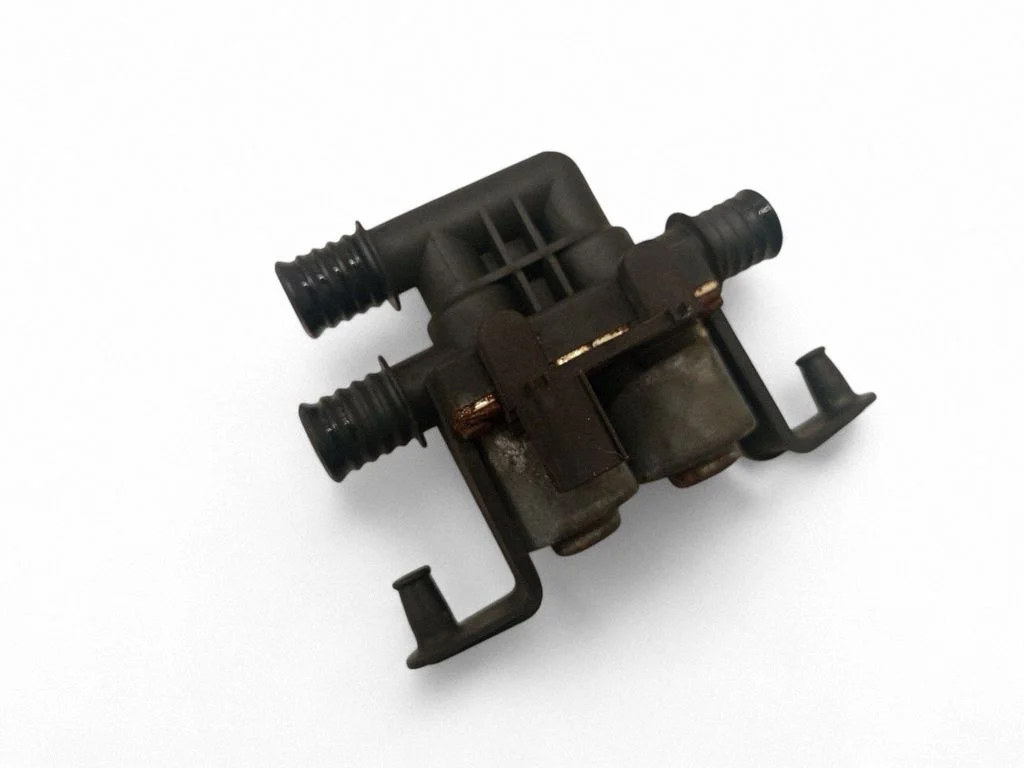 Coolant heater control valve – BMW X5 F15 (2013-2017)