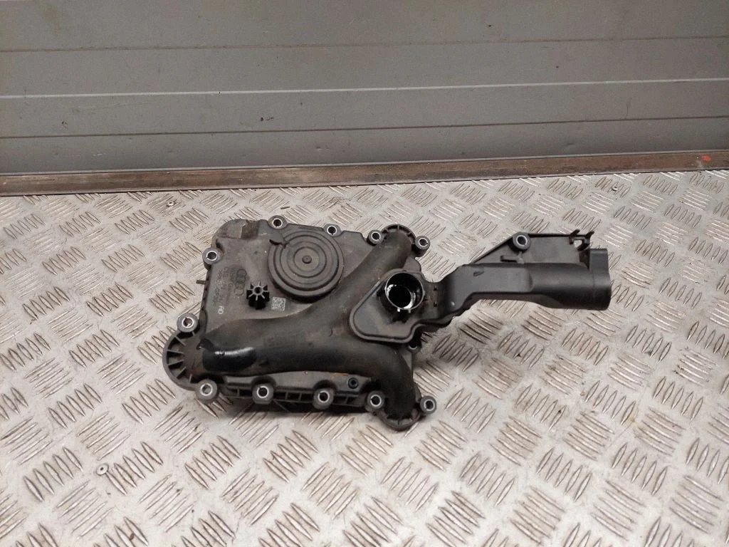 Oil breather separator – Audi Q7 4M (2015-)