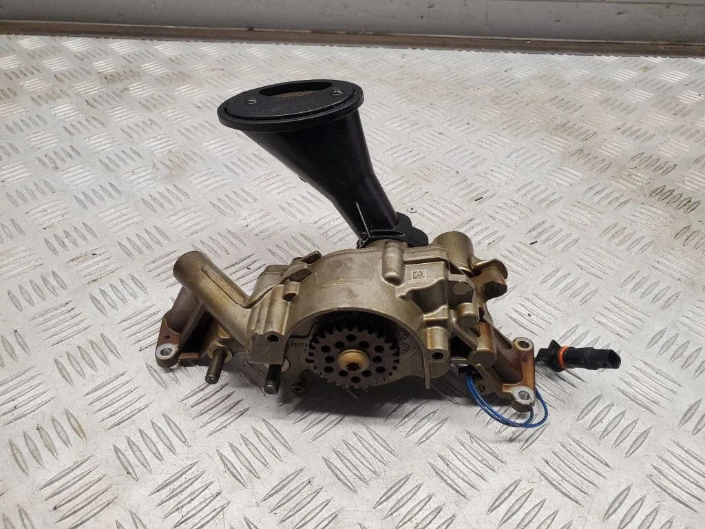 Õlipump 04893782