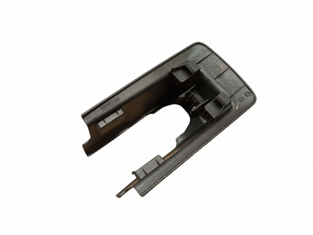 Priekšējā vadītāja sēdekļa sliedes apdare 64115XC05A
