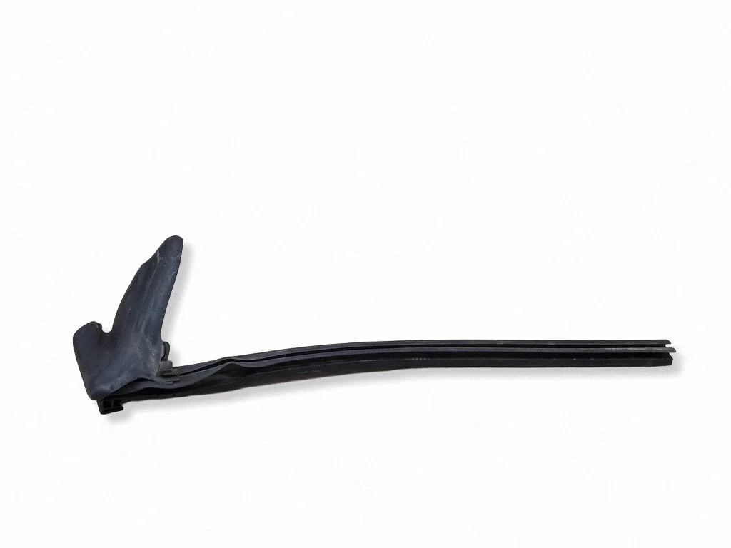 Aizmugurējā blīvgumija (pie stikla) 8W7839480