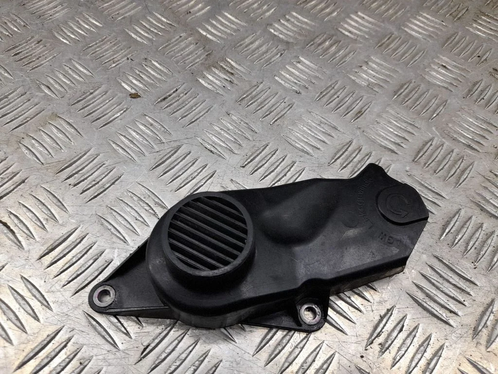 Cita motora nodalījuma detaļa 06K109121E