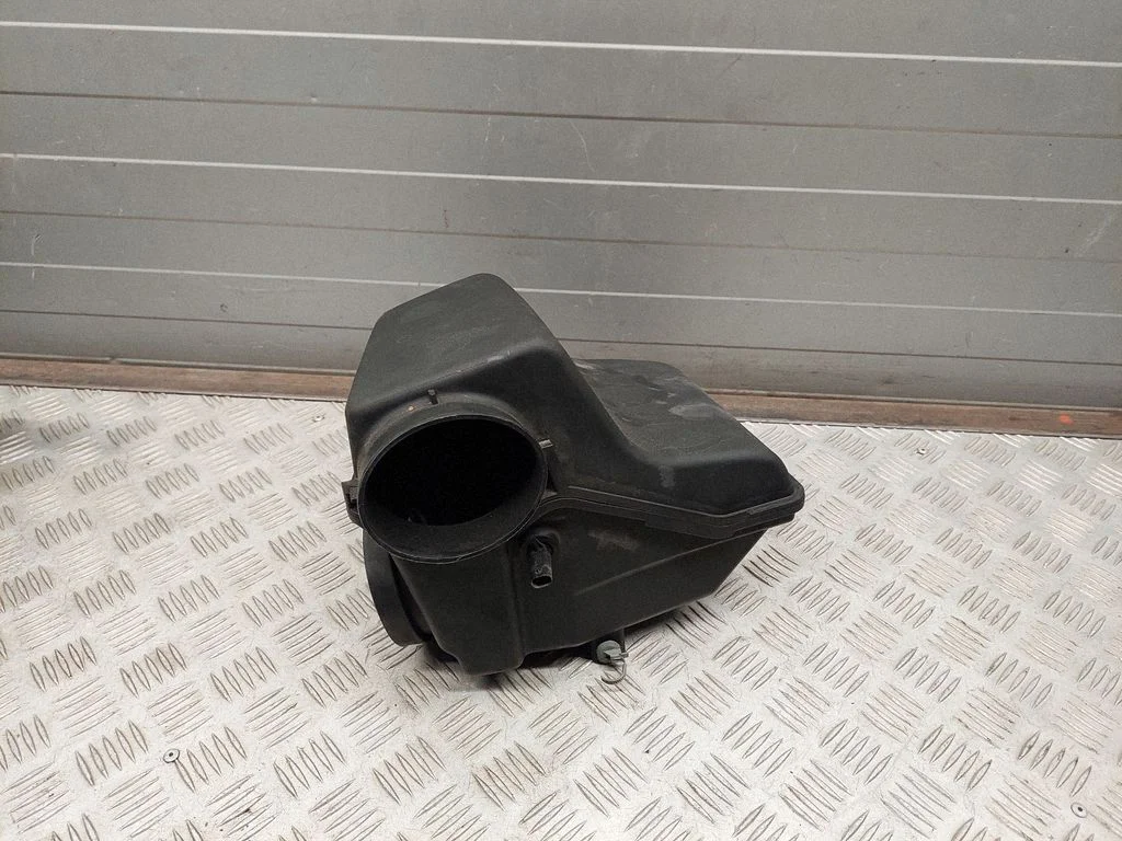 Intake resonator – Chrysler Pacifica (2017-)