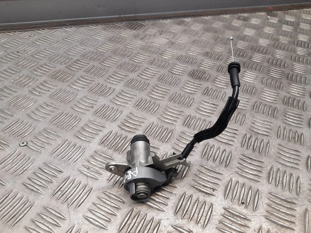 Tailgate exterior lock – Audi A8 S8 D4 4H (2010-2016)
