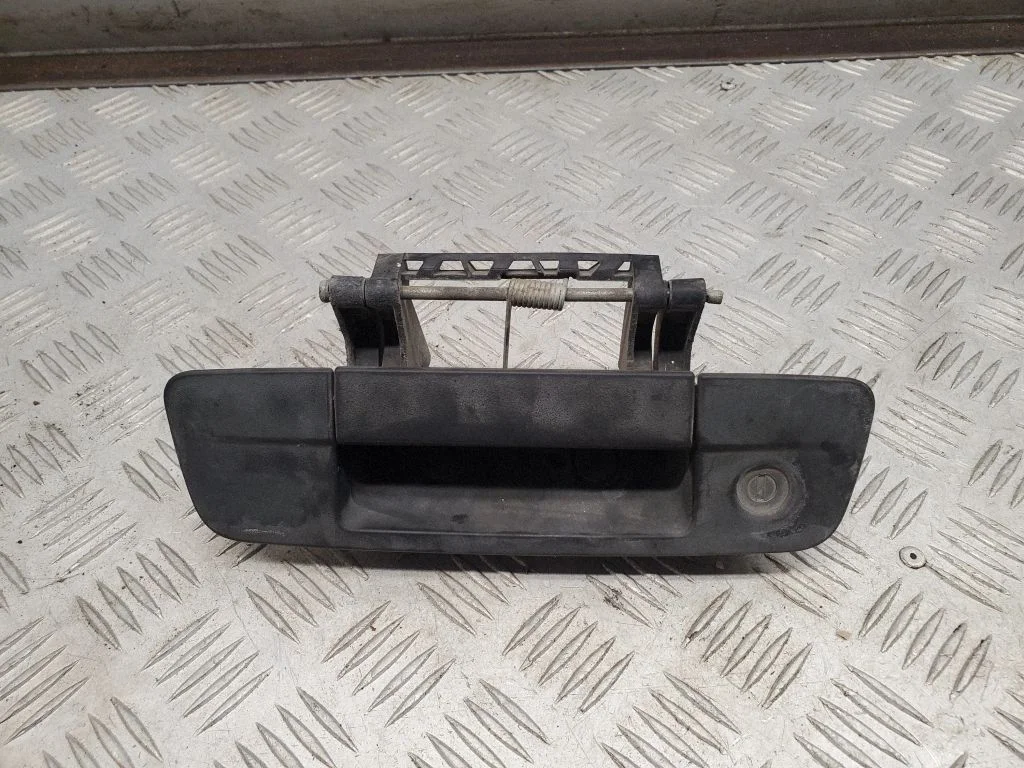 Tailgate trunk handle 68044904AD