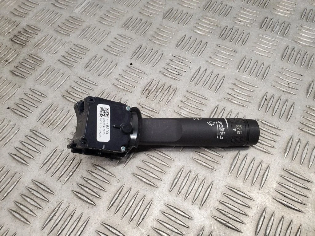 Logu tīrītāju svira 23465300