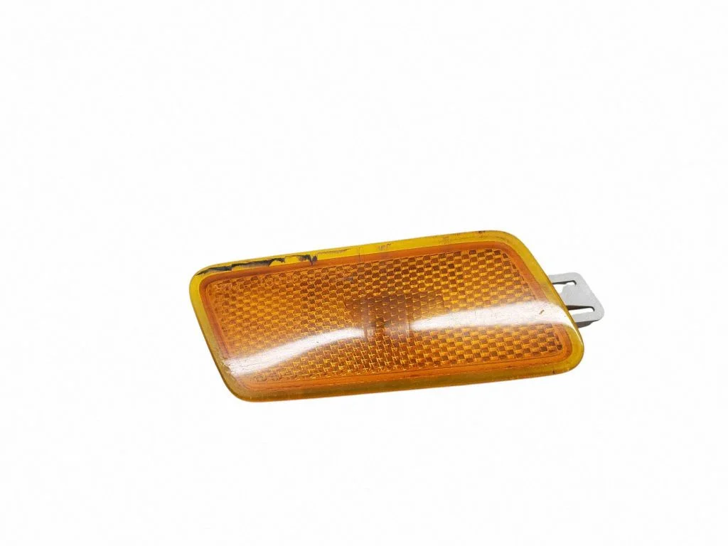 Eesmine helkur 4G8945072