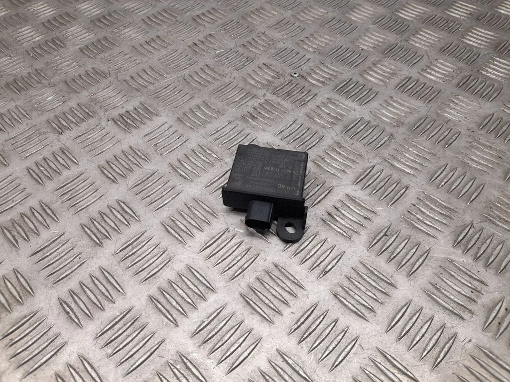 Tire pressure sensor – Porsche Cayenne (92A) (2010-2017)