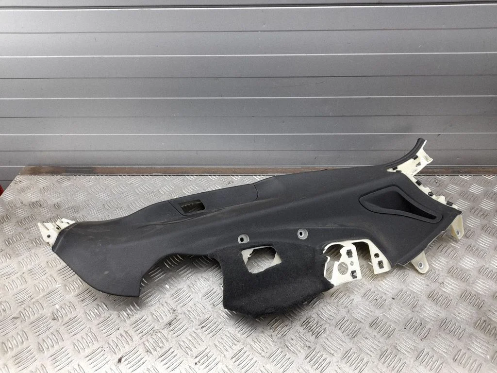 Cita sliekšņu/statņu apdares detaļa 97055519600