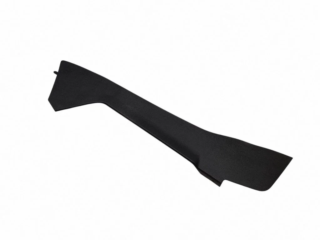 Cita centrālās konsoles (tuneļa) detaļa LB5BS04608AD