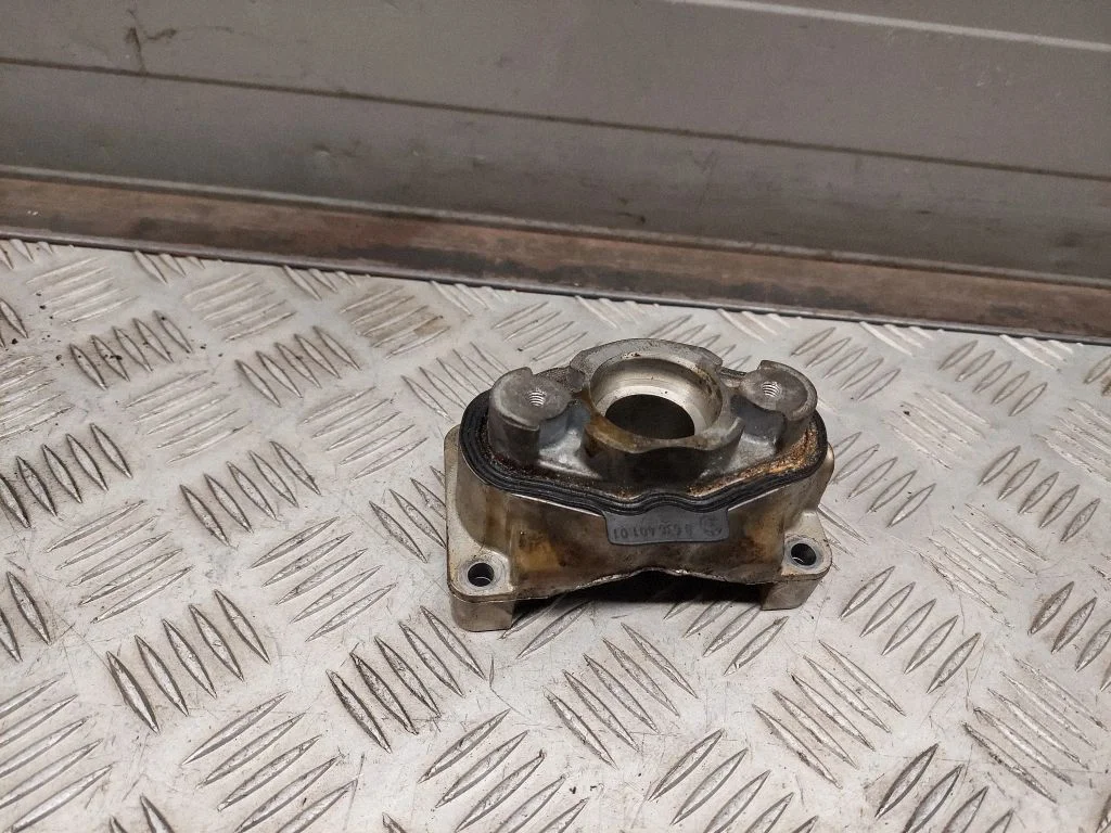 Muu silindripea osa 7567866
