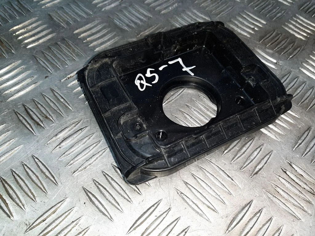 Esitule tolmukate – Audi Q5 SQ5 8R (2008-2017)