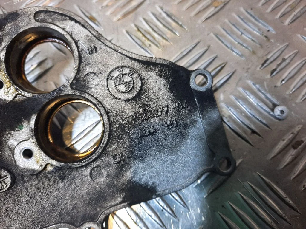 Other cylinder head part – BMW 6 Series F12 F13 (2010-2018)