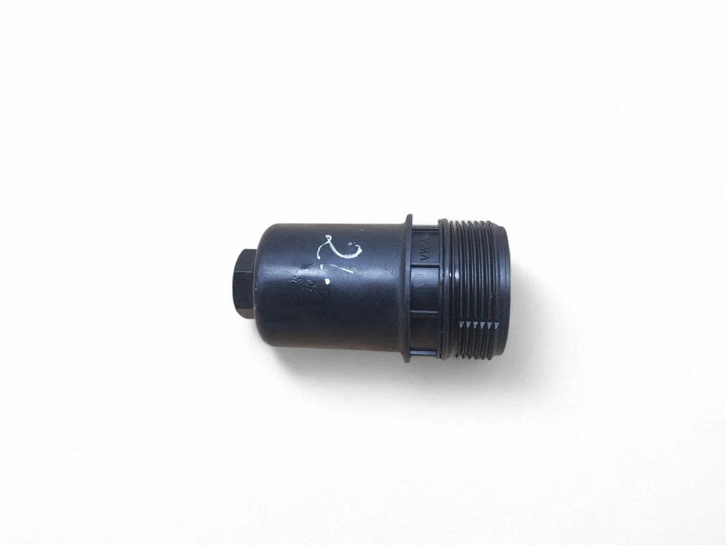 Eļļas filtra vāks 06L115401J