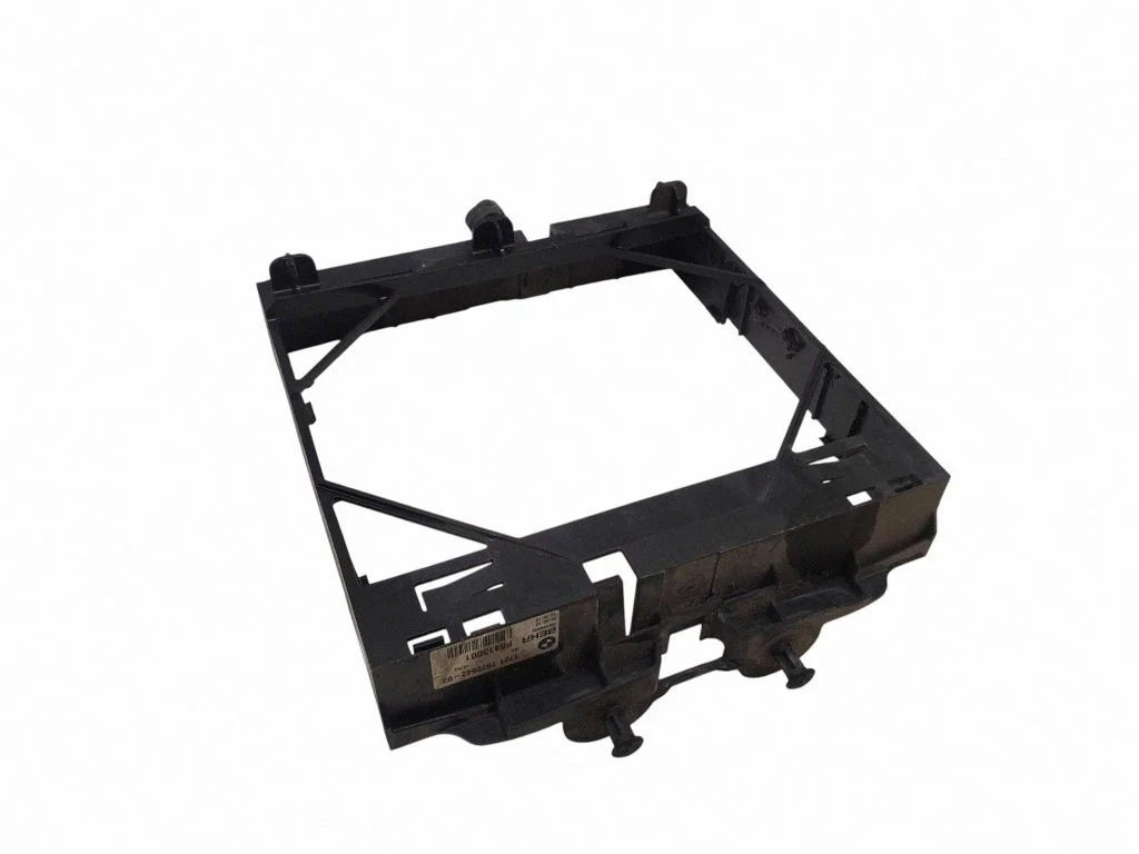 Radiator mount bracket – BMW 5 Series F10 F11 (2009-2016)