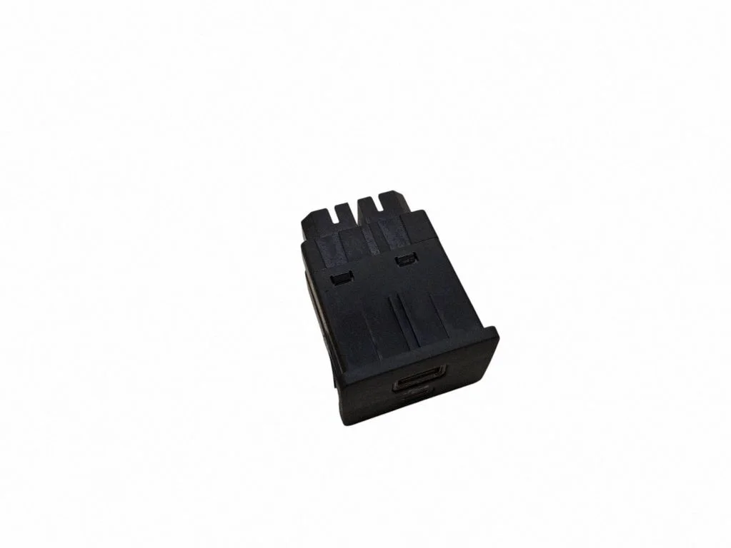 USB socket connector – Ford Explorer VI (2019-)