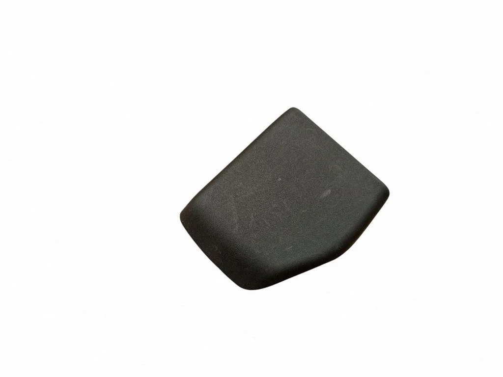 Aizmugurējā sēdekļa sliedes apdare 64115XC00A