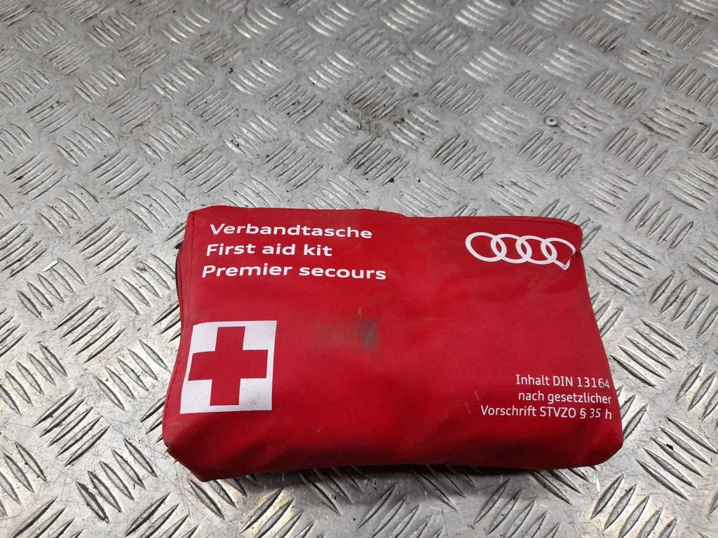 Pirmās palīdzības aptieciņa 4L0093108B