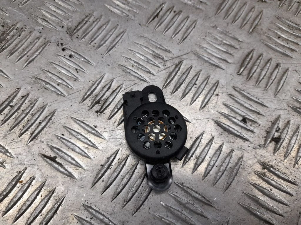 Parking PDC sensor speaker – Audi Q5 SQ5 8R (2008-2017)