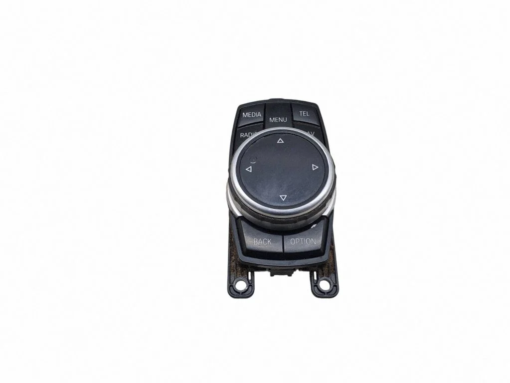 Head unit multimedia control – BMW X5 F15 (2013-2017)