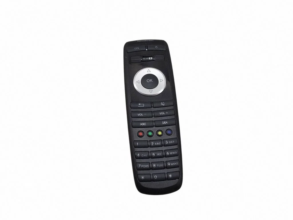 Multimediju kontrolieris A2218703889