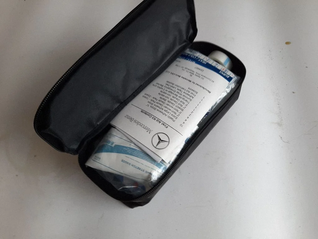Pirmās palīdzības aptieciņa Q4860043
