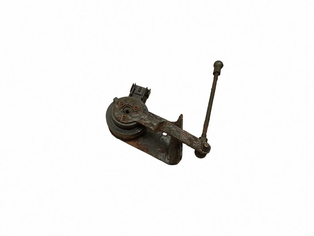 Air suspension front height level sensor – Cadillac Escalade IV (2014-2020)