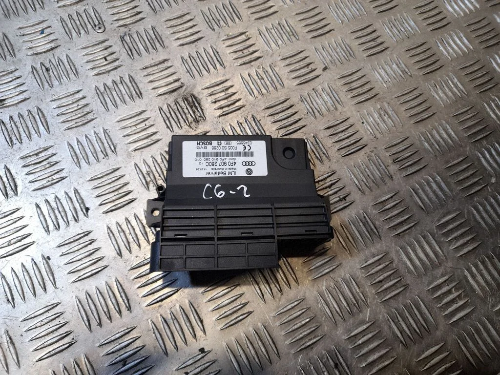 Barošanas vadības bloks 4F0907280C