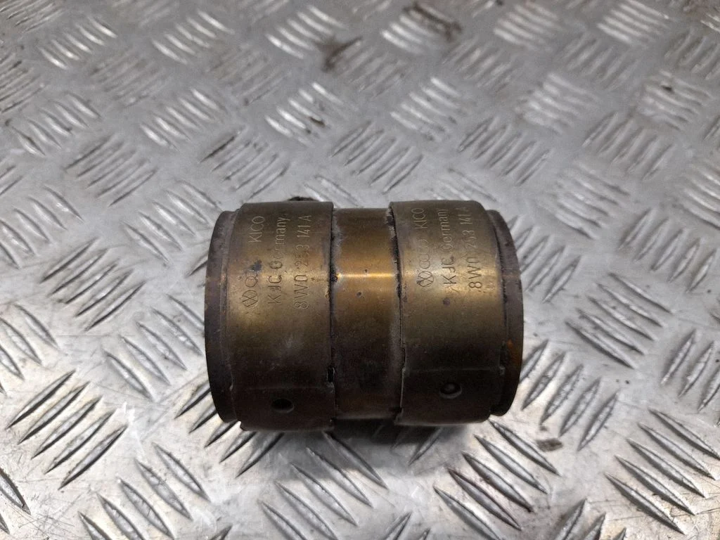 Muffler pipe connector clamp – Audi Q5 SQ5 FY (2017-2025)
