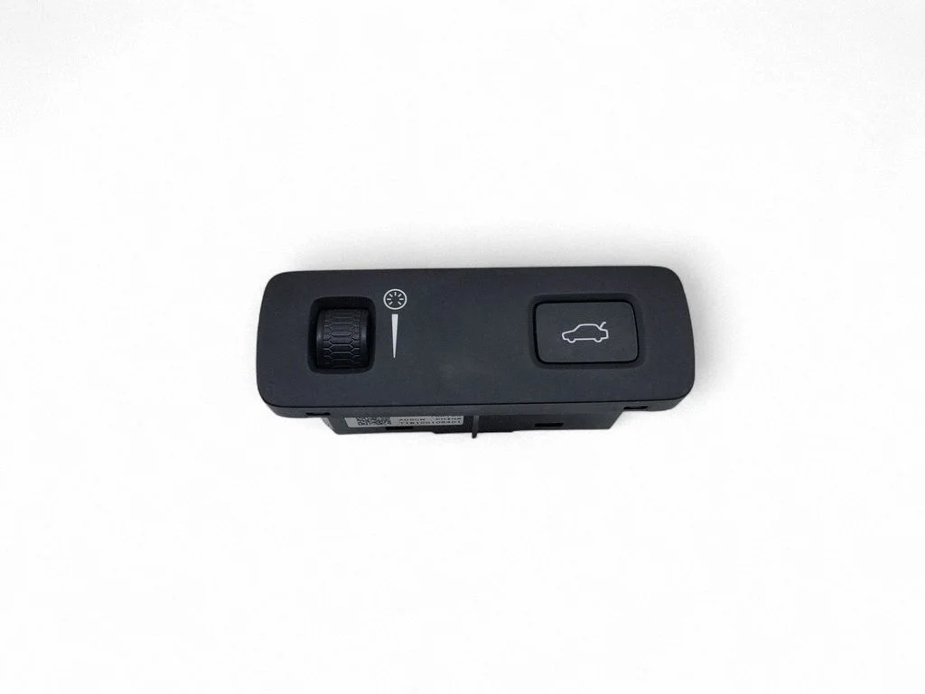 Tailgate opening switch – Volvo XC60 (2017-)