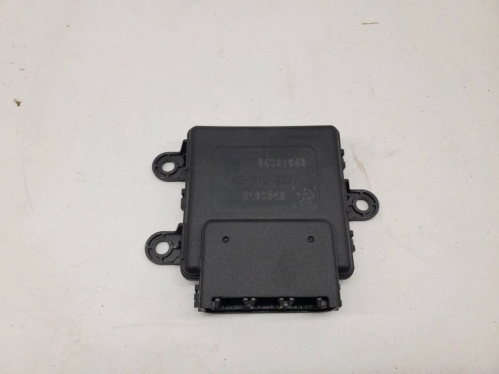 Bezatslēgas sistēmas KESSY (keyless) vadības bloks/modulis 84037646