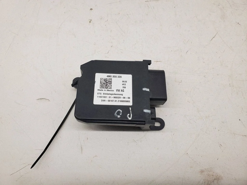 Seat control module – Audi Q5 SQ5 FY (2017-2025)