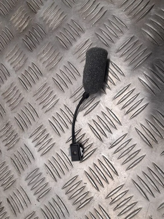 Mikrofon (Bluetooth / telefon) – Alfa Romeo Stelvio (2016-)