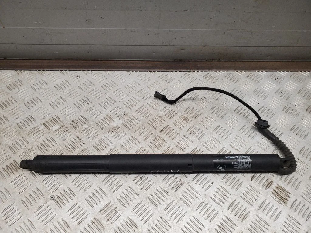 Bagāžnieka amortizators – BMW X5 F15 (2013-2017)