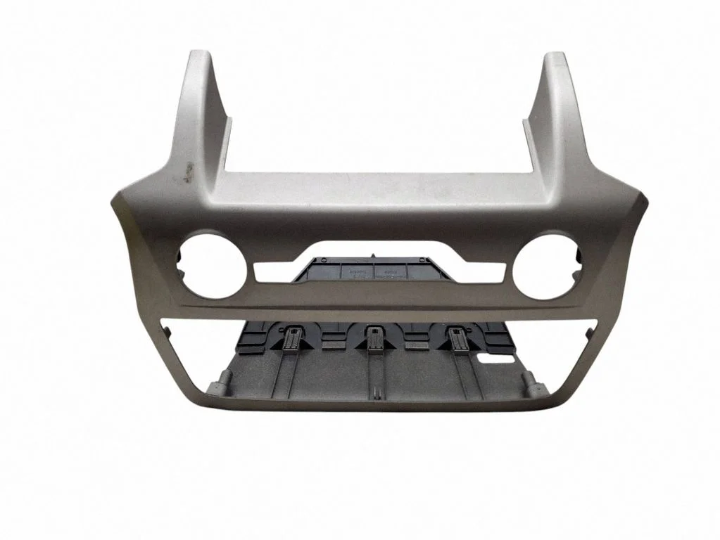 Paneļa apdare LB5BS046B38A